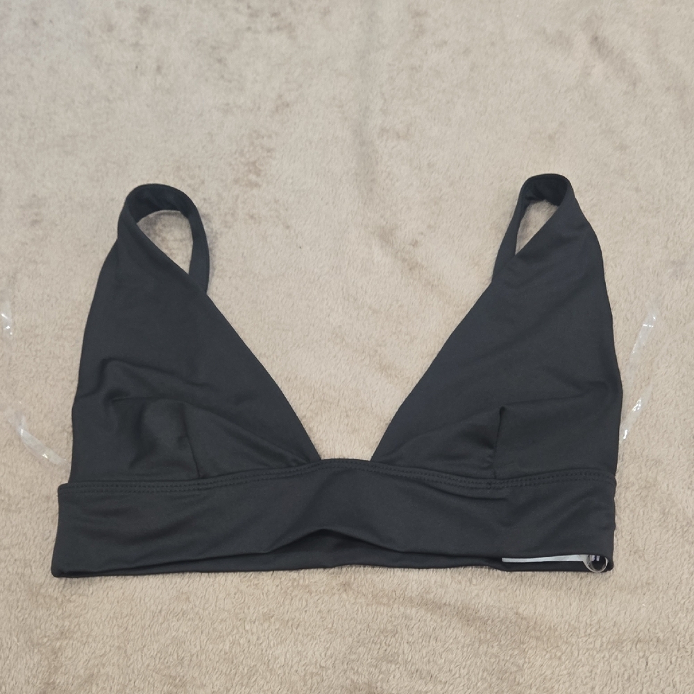 Minimalist Black Bikini with Crossover Detail